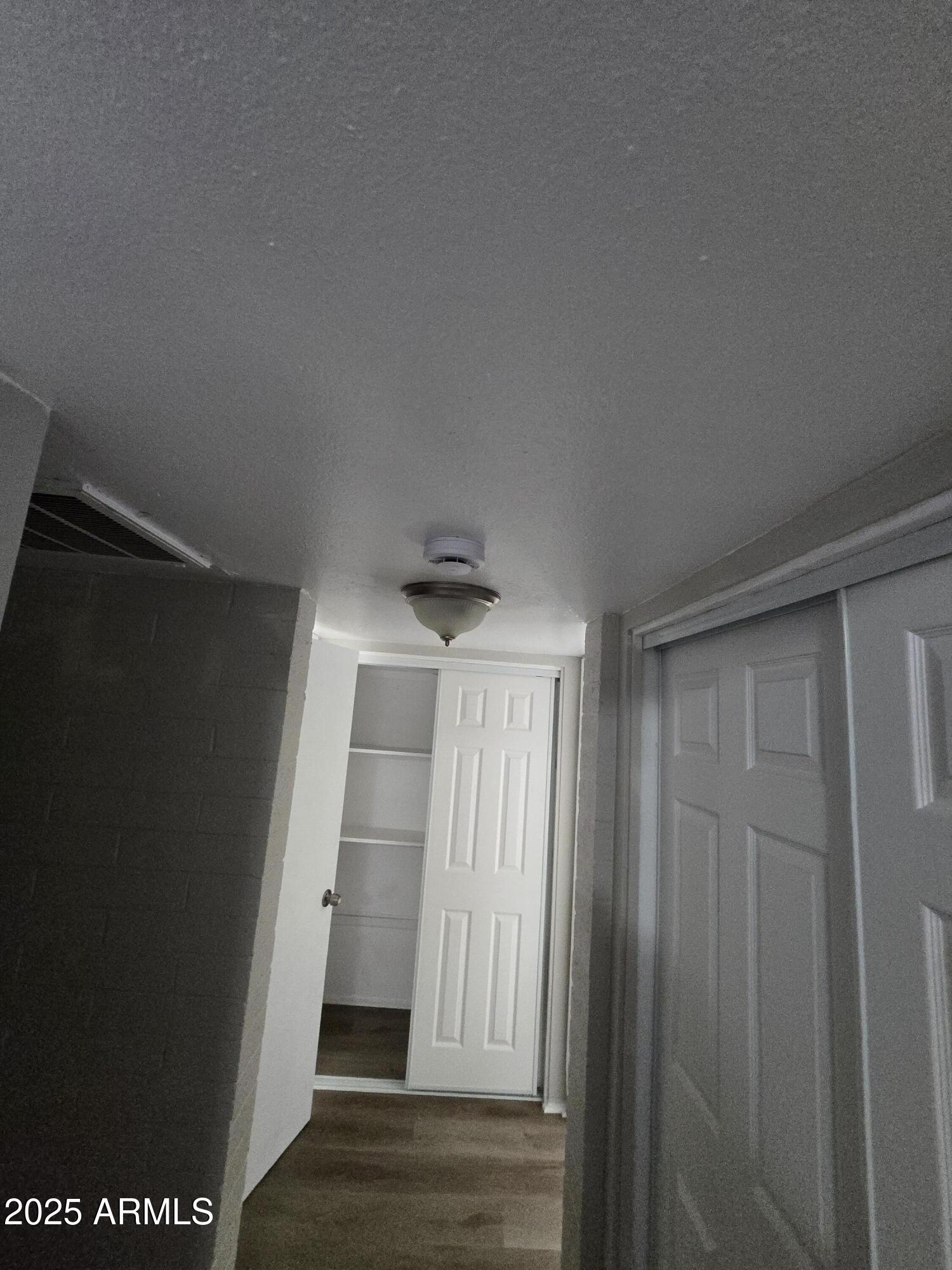 2038 West Cactus Road Phoenix, AZ 85029 - Photo 29 of 35 20250208_123948