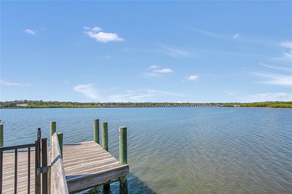 9009 Palm Key Avenue Oldsmar, FL 34677 - Photo 33 of 38 a view of a terrace with sitting area