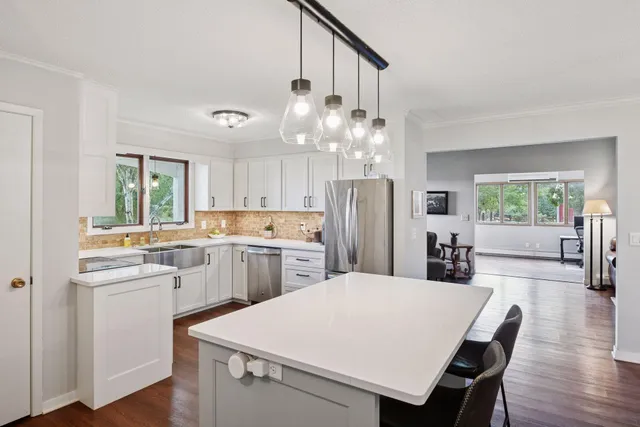 $850,000 | 2625 Valley Road, Independence, MN 55359