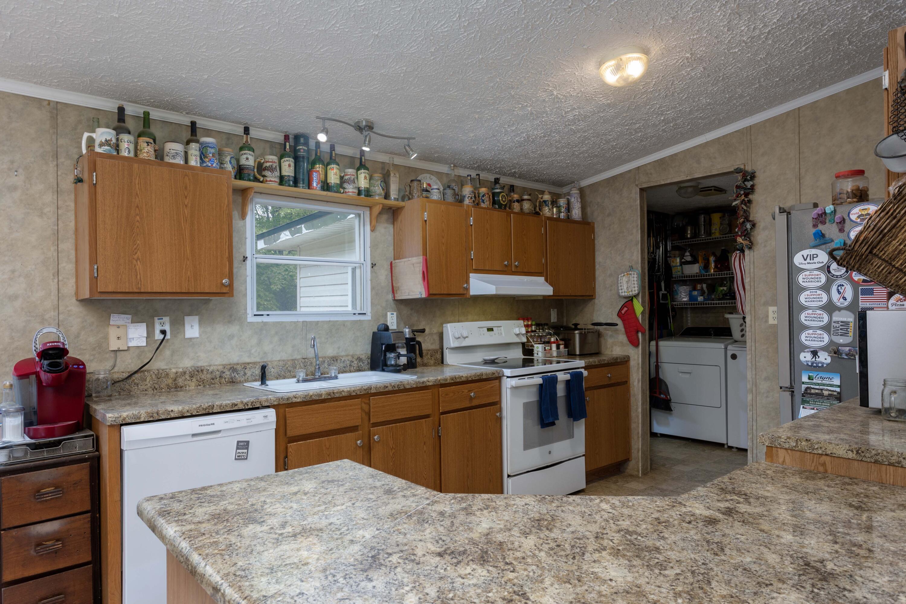 292 Myers Road Pikeville, TN 37367 - Photo 7 of 44 007