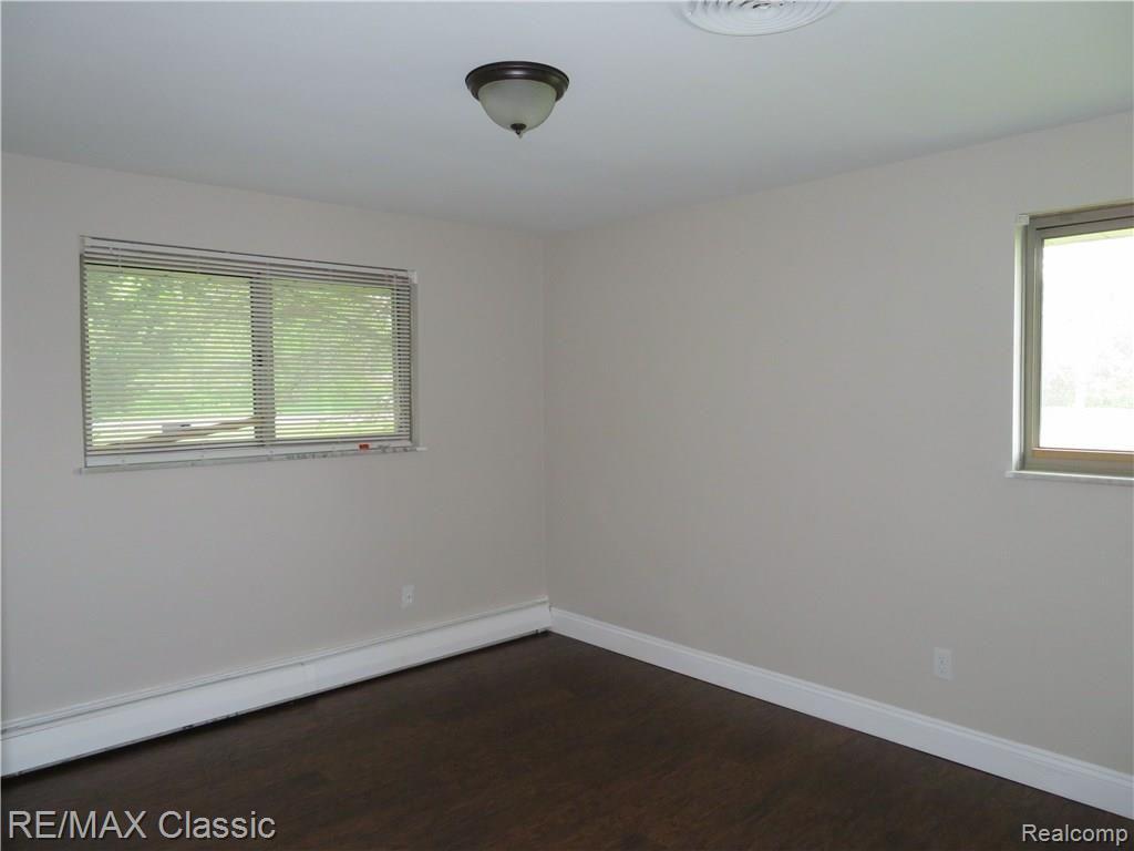 1967 East Commerce Road Commerce Township, MI 48382 - Photo 15 of 33 Bedroom 2