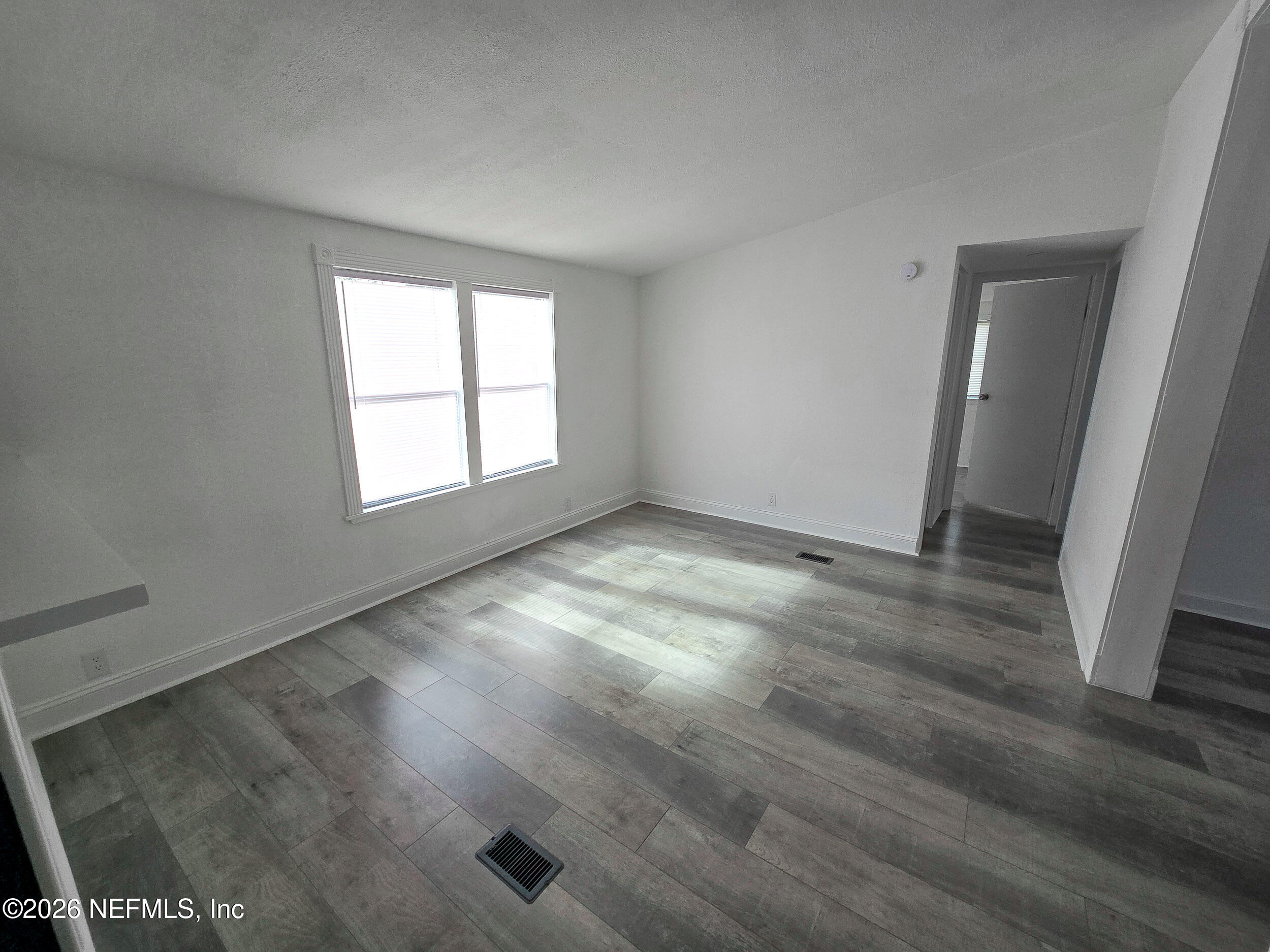 54332 Pelican Road Callahan, FL 32011 - Photo 3 of 9 Family Room