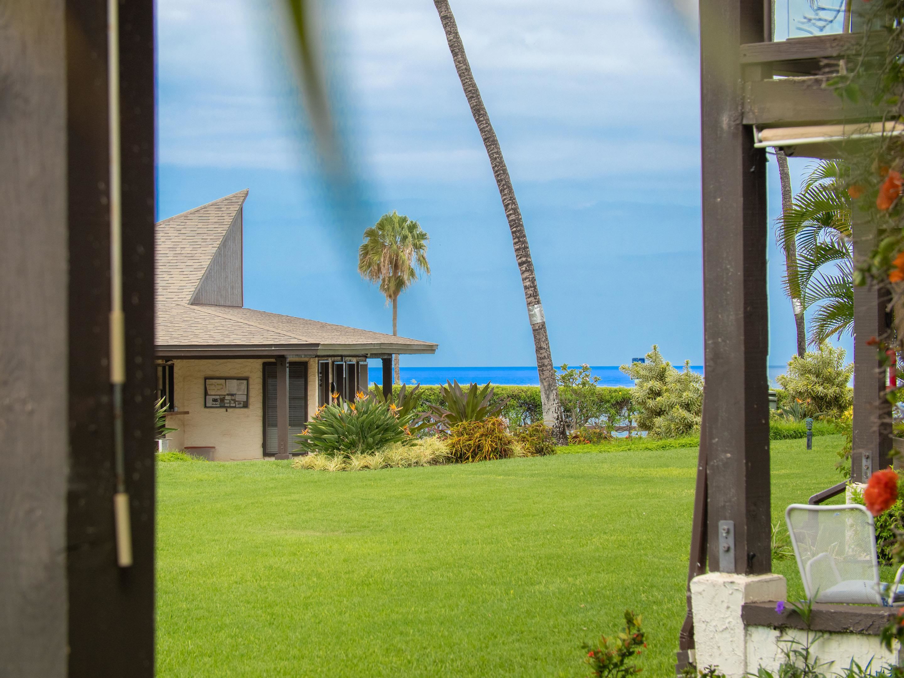 2737 South Kihei Road, Unit 1119 Kihei, HI 96753 - Photo 13 of 24 a front view of a house with garden