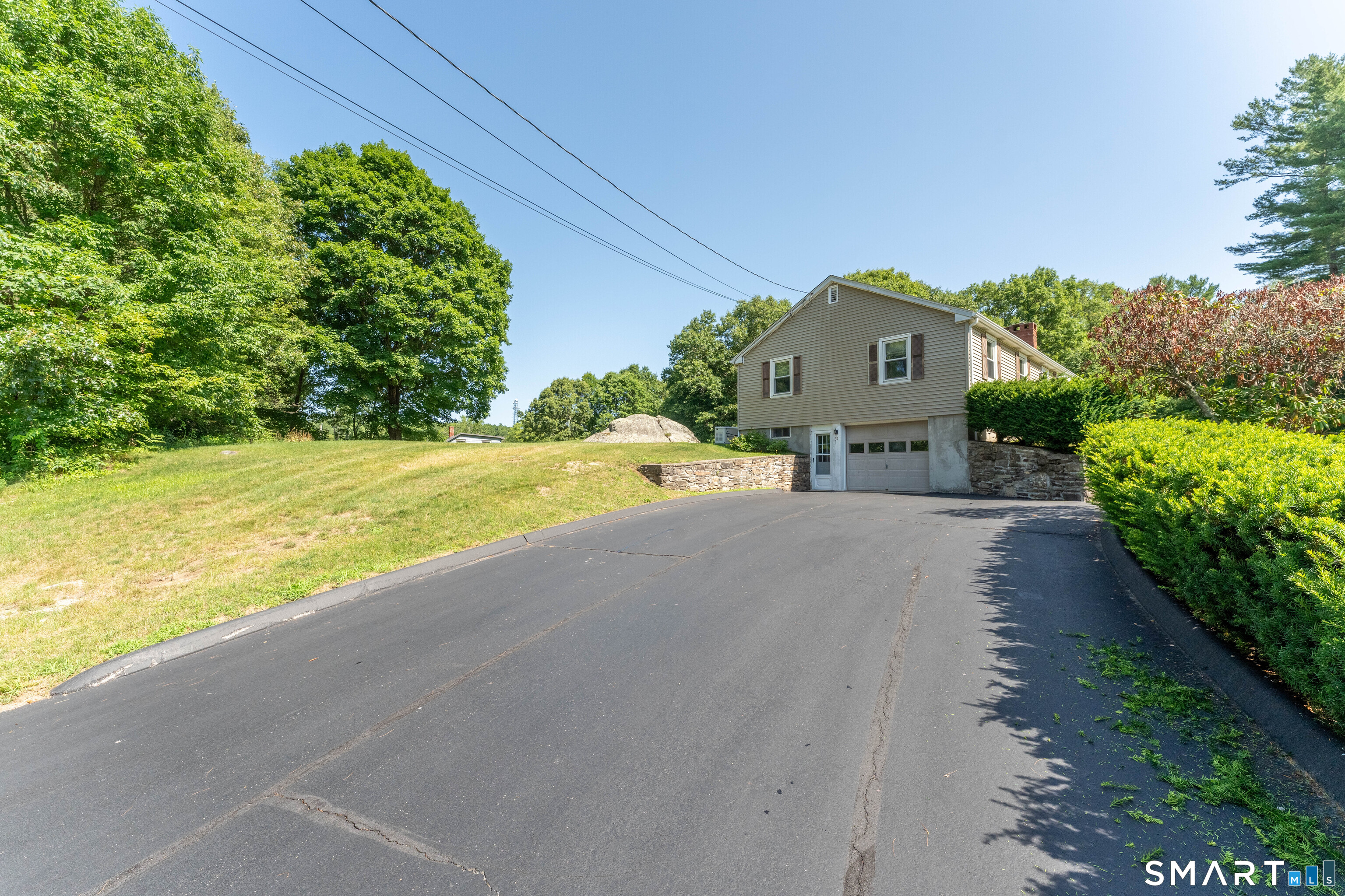 27 Mountain Hill Road Thompson, CT 06255 - Photo 6 of 23