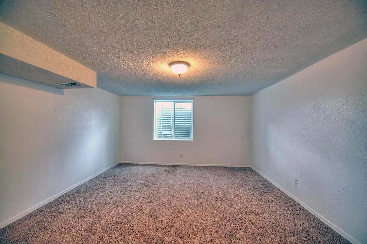 715 South Bowdish Road Spokane Valley, WA 99206 - Photo 12 of 20