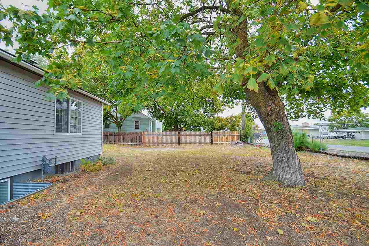 715 South Bowdish Road Spokane Valley, WA 99206 - Photo 16 of 20