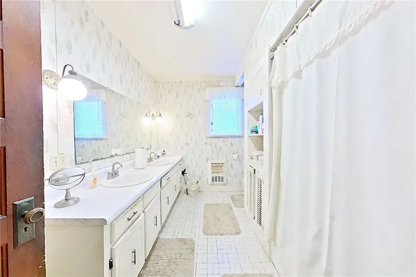 $134,900 | 241 Strickland Avenue, Blackshear, GA 31516