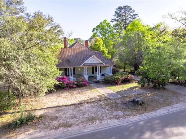 $134,900 | 241 Strickland Avenue, Blackshear, GA 31516