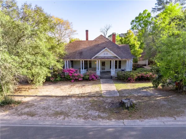 $134,900 | 241 Strickland Avenue, Blackshear, GA 31516