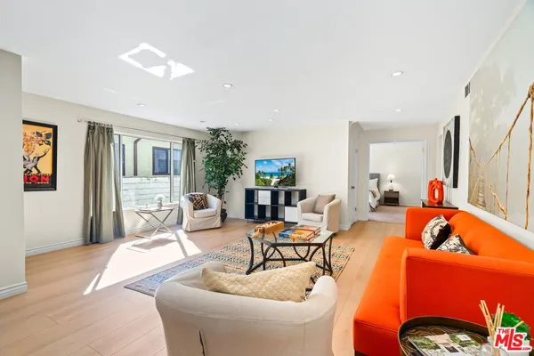 $1,049,000 | 1336 Princeton Street, Unit 2, Santa Monica, CA 90404
