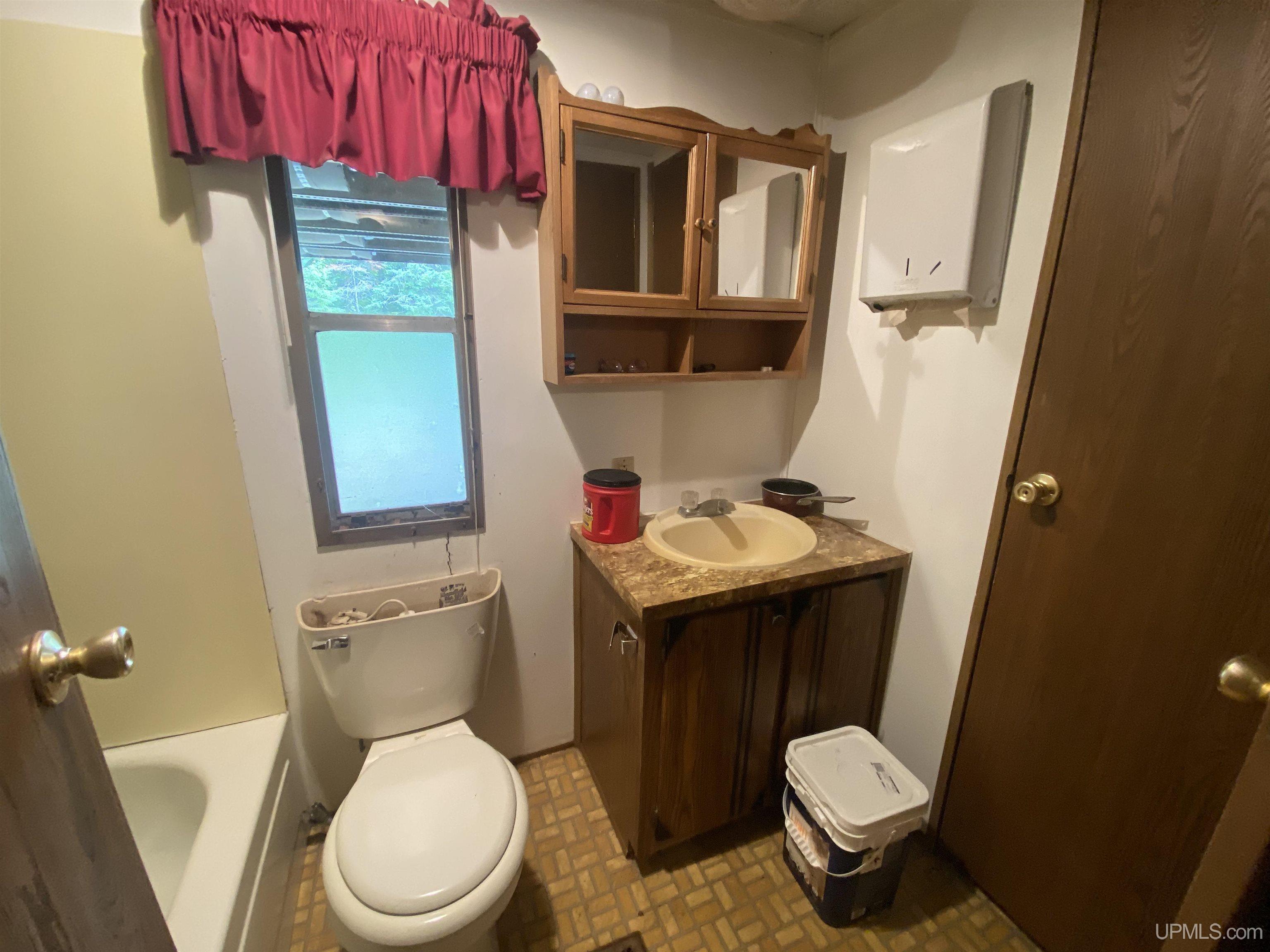 510 Rd Ishpeming Mi 49849 Road Negaunee, MI 49866 - Photo 15 of 54
