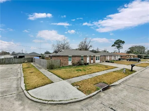 $219,000 | 2801 Virginia Lee Drive, Marrero, LA 70072