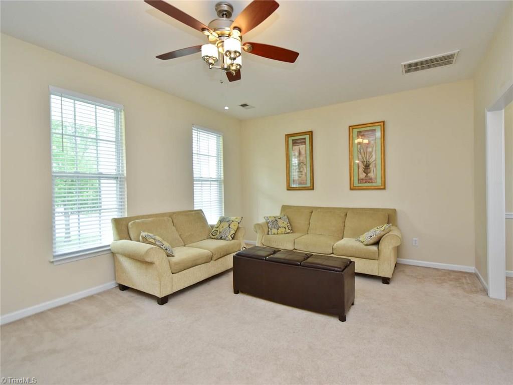 4705 Ridgefall Road Greensboro, NC 27410 - Photo 8 of 30