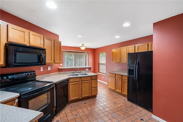 $286,000 | 300 Searsport Drive, Columbia, MO 65201