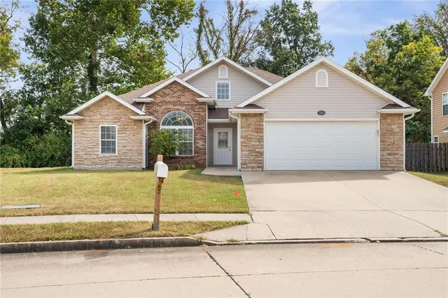 $286,000 | 300 Searsport Drive, Columbia, MO 65201