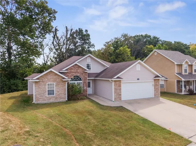 $286,000 | 300 Searsport Drive, Columbia, MO 65201