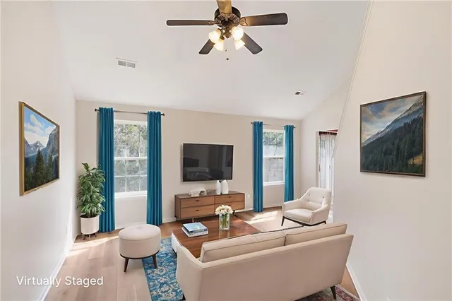 $286,000 | 300 Searsport Drive, Columbia, MO 65201