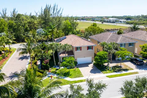 $575,000 | 4725 Foxtail Palm Court, Greenacres, FL 33463