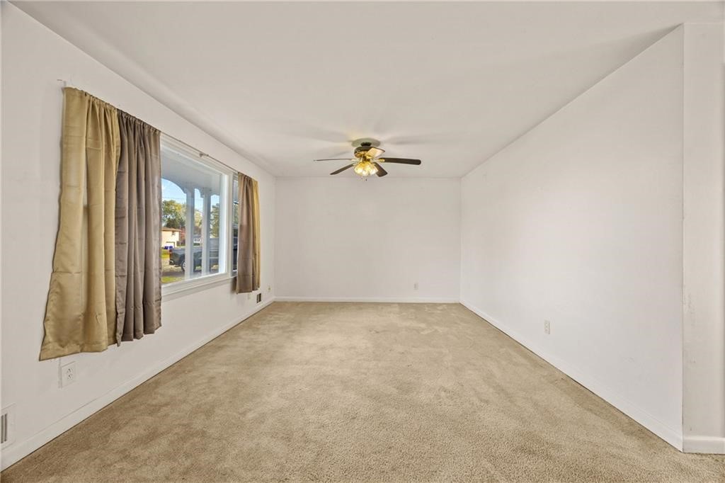 466 Mt Ridge Circle Greece, NY 14616 - Photo 4 of 25