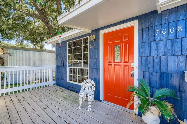a view of deck with patio