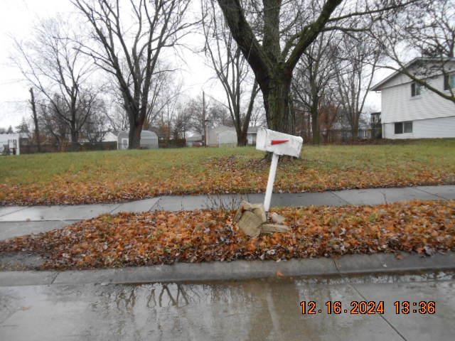 7010 Strawberry Drive Fort Wayne, IN 46825 - Photo 2 of 4