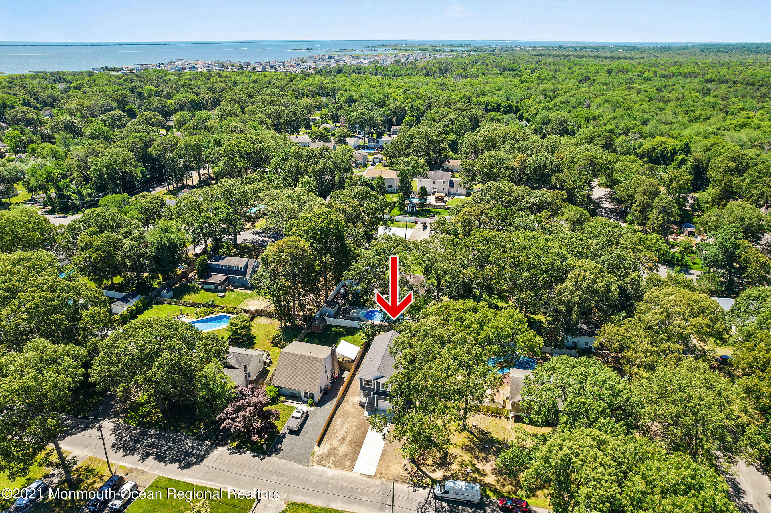 308 Riverside Drive Bayville, NJ 08721 - Photo 6 of 35 a view of a city