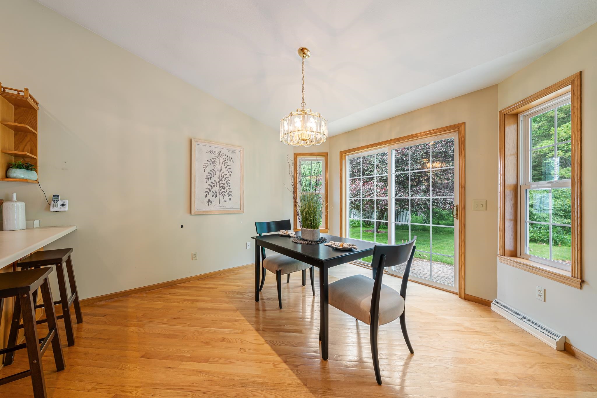 1424 East Keystone Lane Appleton, WI 54913 - Photo 9 of 50