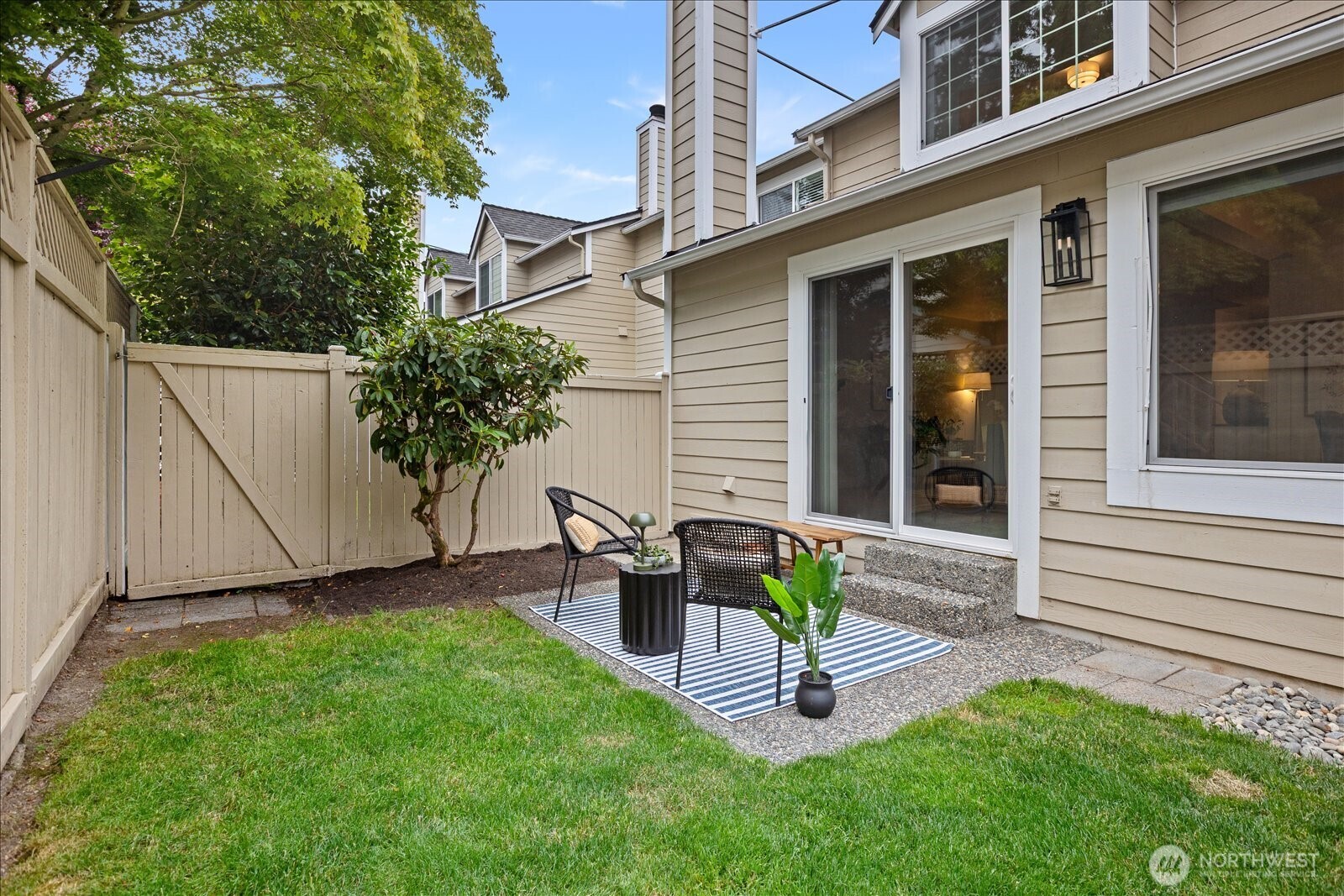 7823 196th Street Southwest, Unit A Edmonds, WA 98026 - Photo 27 of 37
