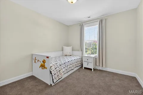 $595,000 | 8002 Townes Way, St. Louis, MO 63117