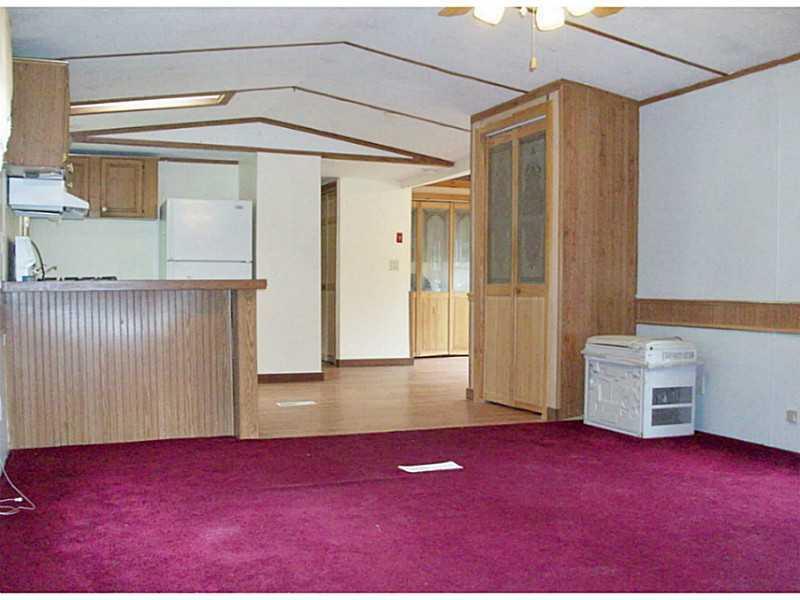 Interior Space/Layout. Convenient...