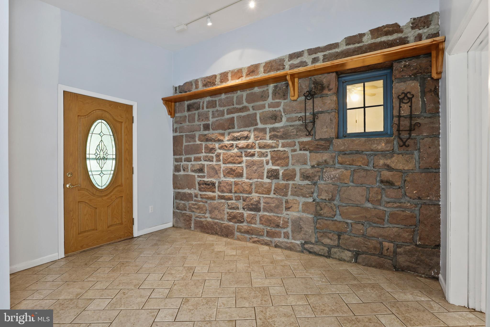 6525 Crone Road Dover, PA 17315 - Photo 11 of 40