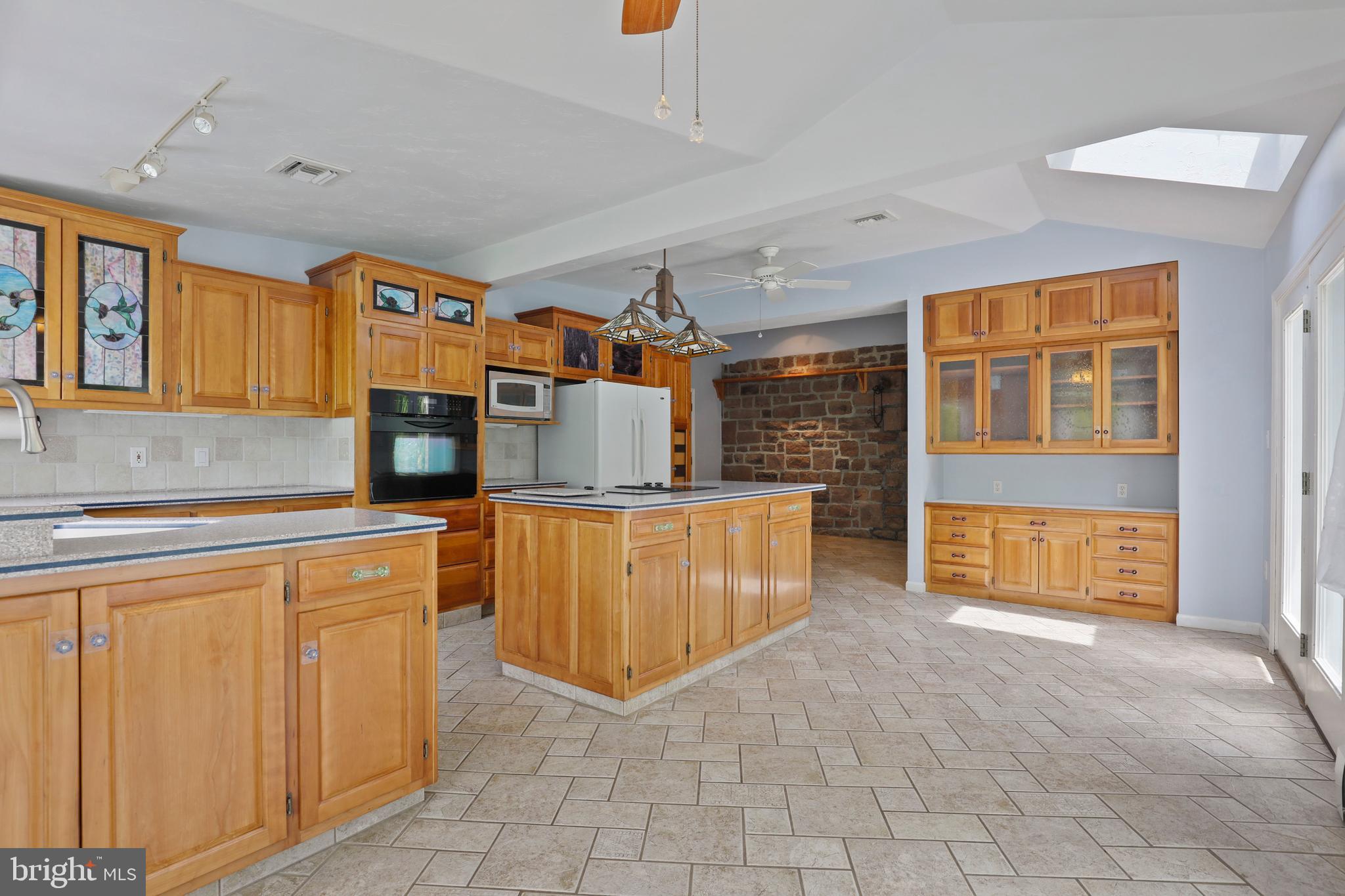 6525 Crone Road Dover, PA 17315 - Photo 5 of 40