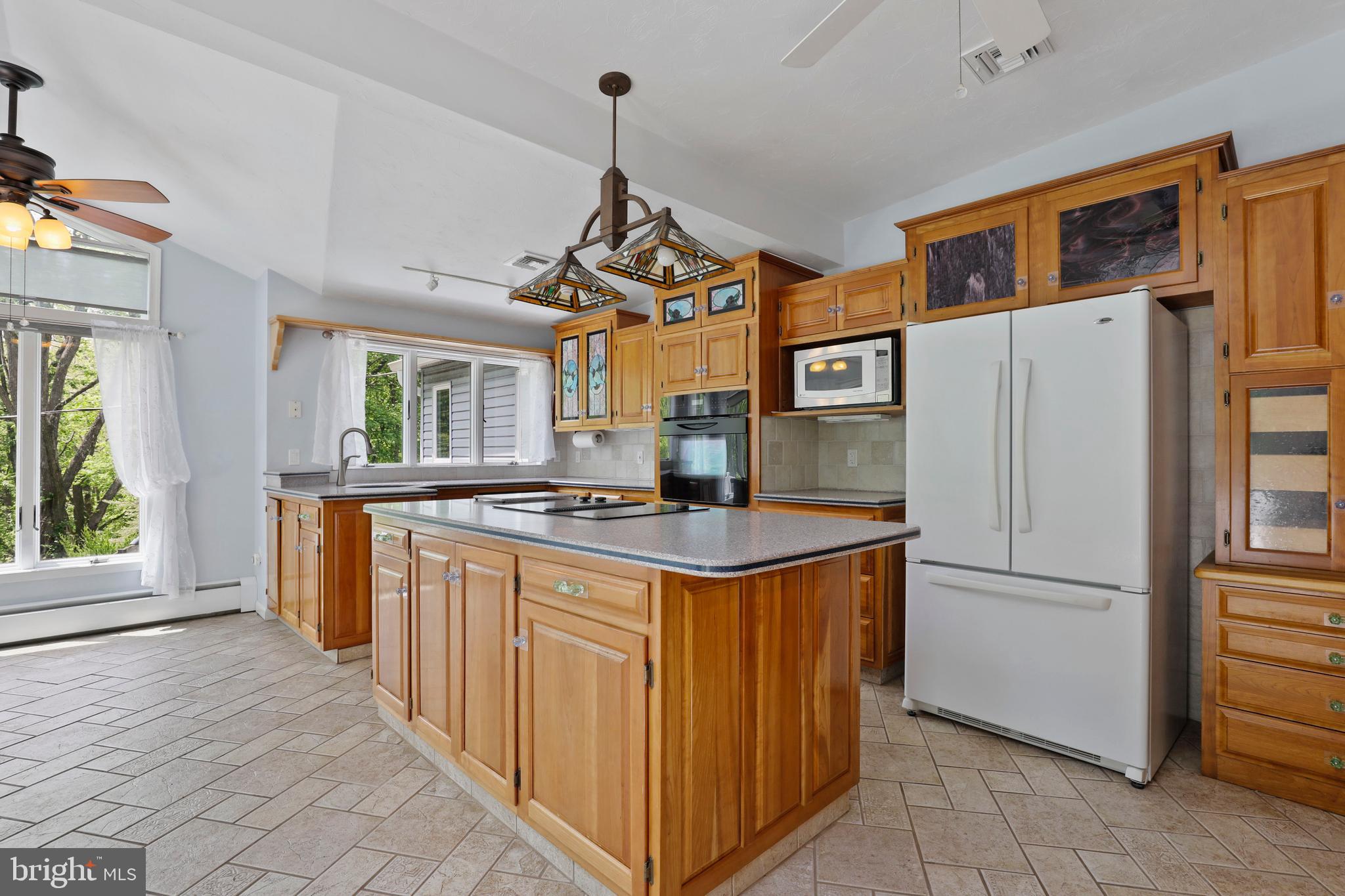 6525 Crone Road Dover, PA 17315 - Photo 7 of 40