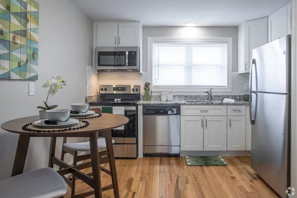 $2,175 | 357 Kennard Road, Unit 3571B, Manchester, NH 03104