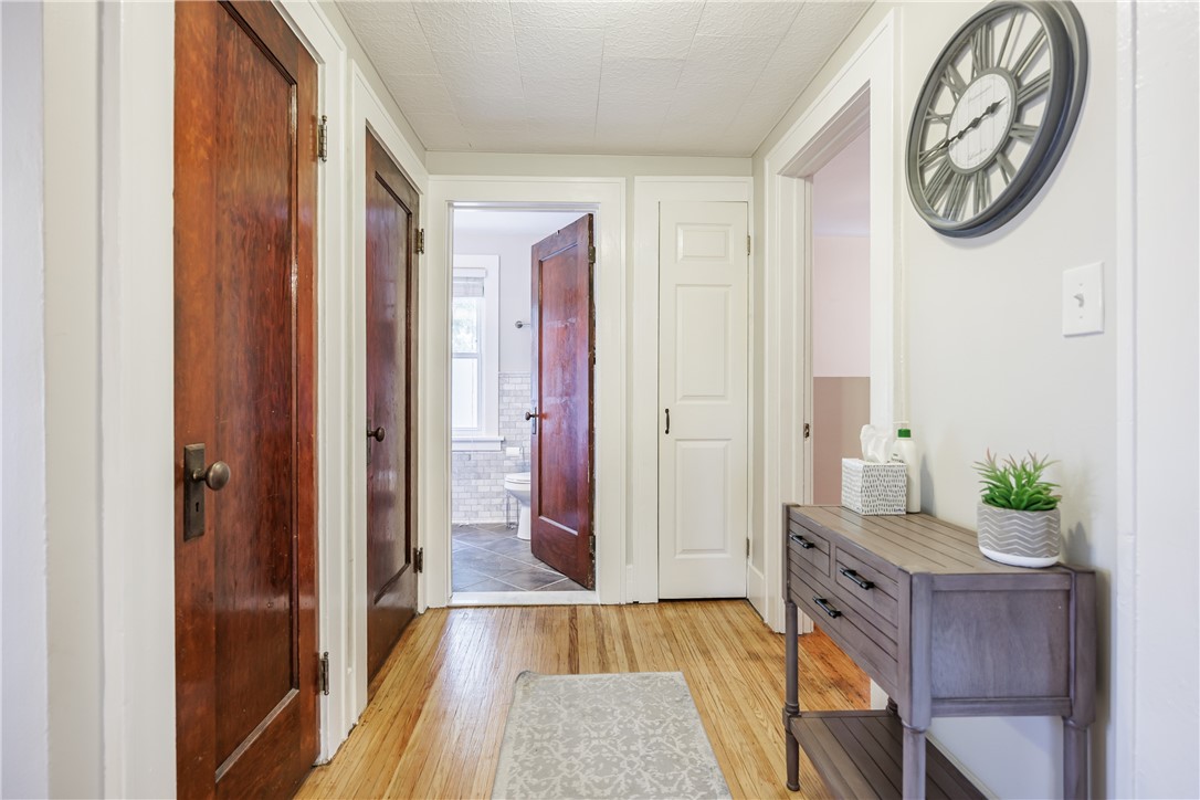 39 Brockley Road Irondequoit, NY 14609 - Photo 27 of 47