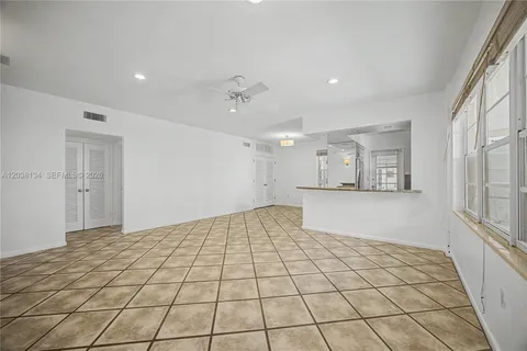 $399,000 | 1751 Washington Avenue, Unit 1F, Miami Beach, FL 33139