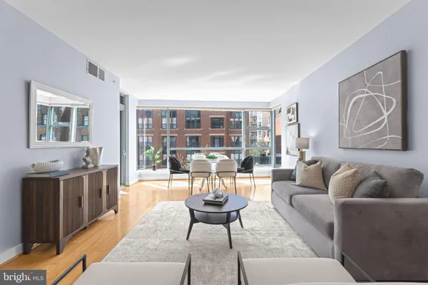 $639,999 | 1117 10th Street Northwest, Unit 603, Washington, DC 20001