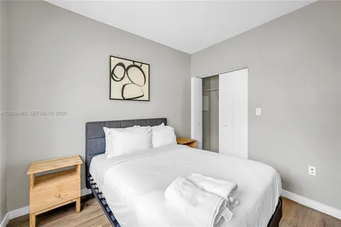 $4,000 | 170 Northwest 158th Street, Unit 2, Miami, FL 33169