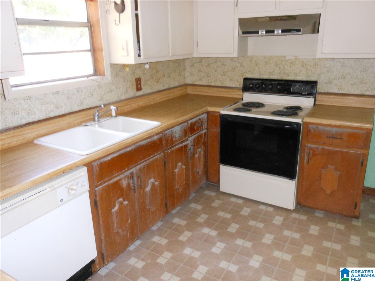 641 Dairyland Road Sylacauga, AL 35150 - Photo 4 of 7