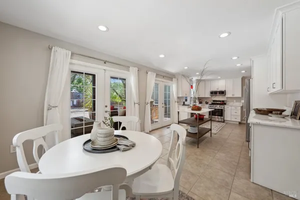 $1,825,000 | 4880 Warm Springs Road, Glen Ellen, CA 95442