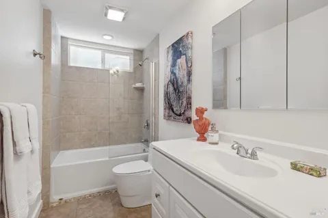 $1,825,000 | 4880 Warm Springs Road, Glen Ellen, CA 95442