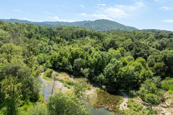 $1,825,000 | 4880 Warm Springs Road, Glen Ellen, CA 95442