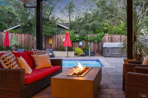 $1,825,000 | 4880 Warm Springs Road, Glen Ellen, CA 95442