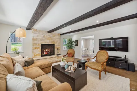 $1,825,000 | 4880 Warm Springs Road, Glen Ellen, CA 95442