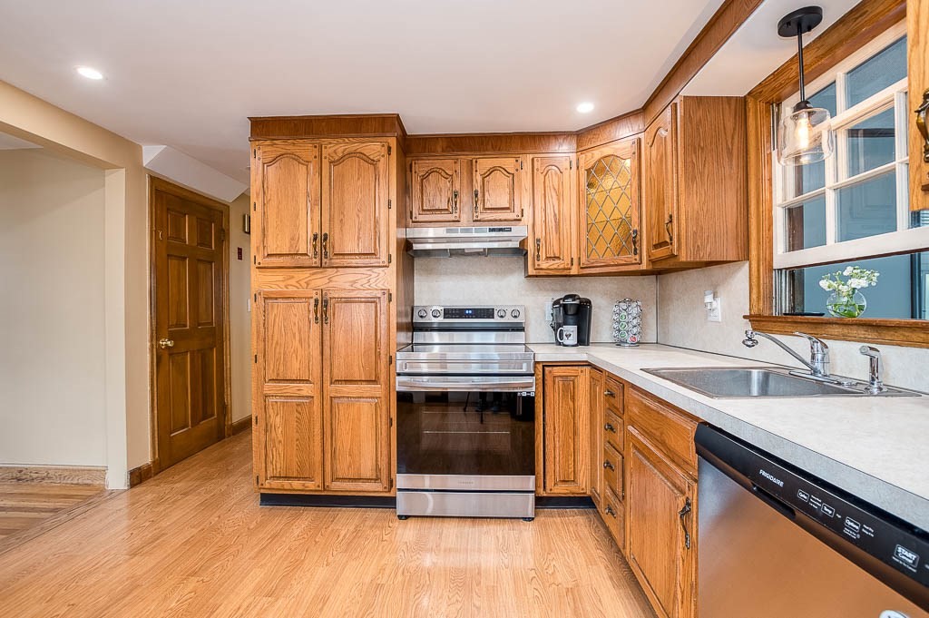 57 Bonham Road Dedham, MA 02026 - Photo 11 of 35 Gallery Image 11