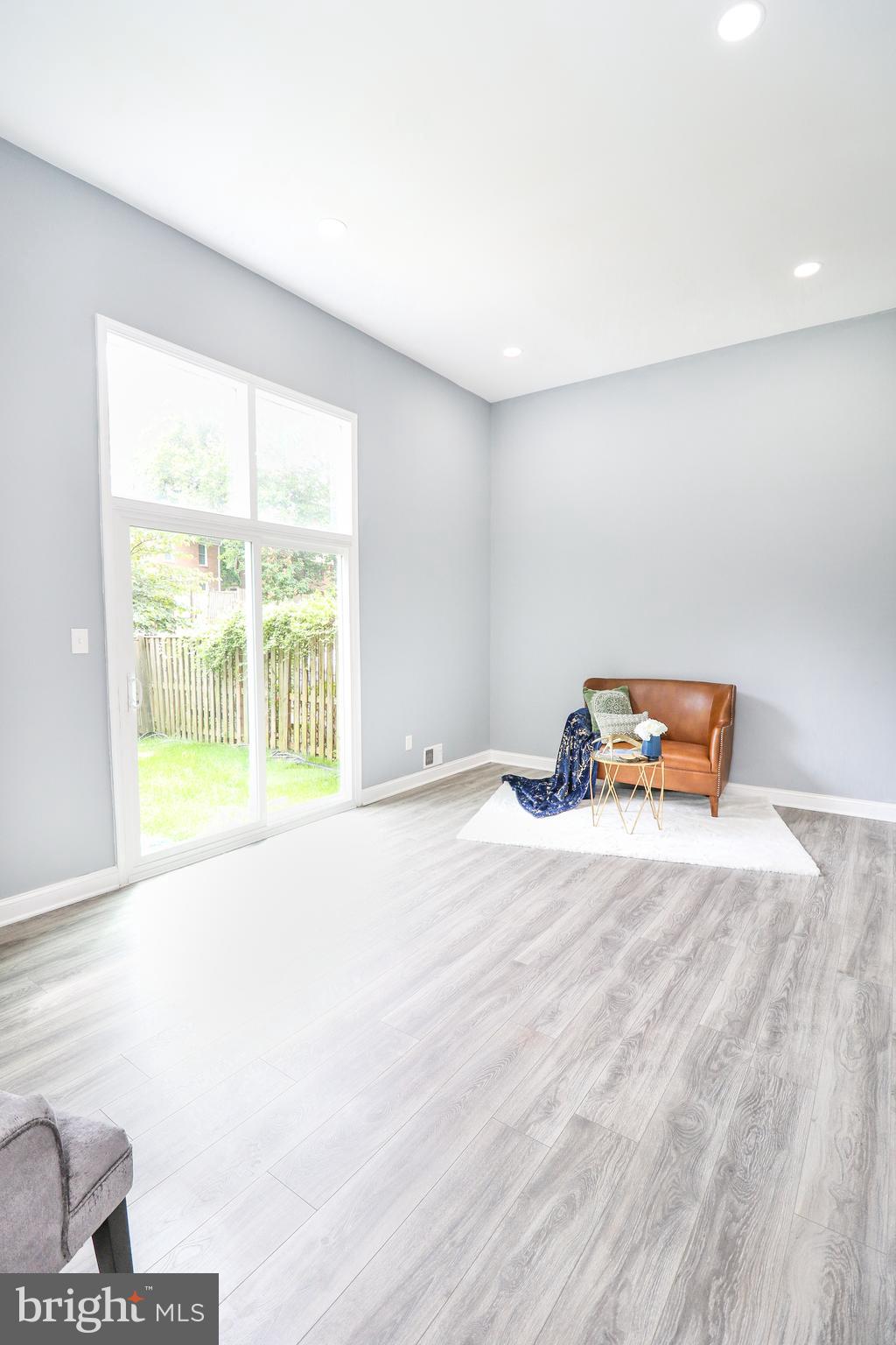 2309 Ravensdon Court Reston, VA 20191 - Photo 25 of 76 Spacious Living room