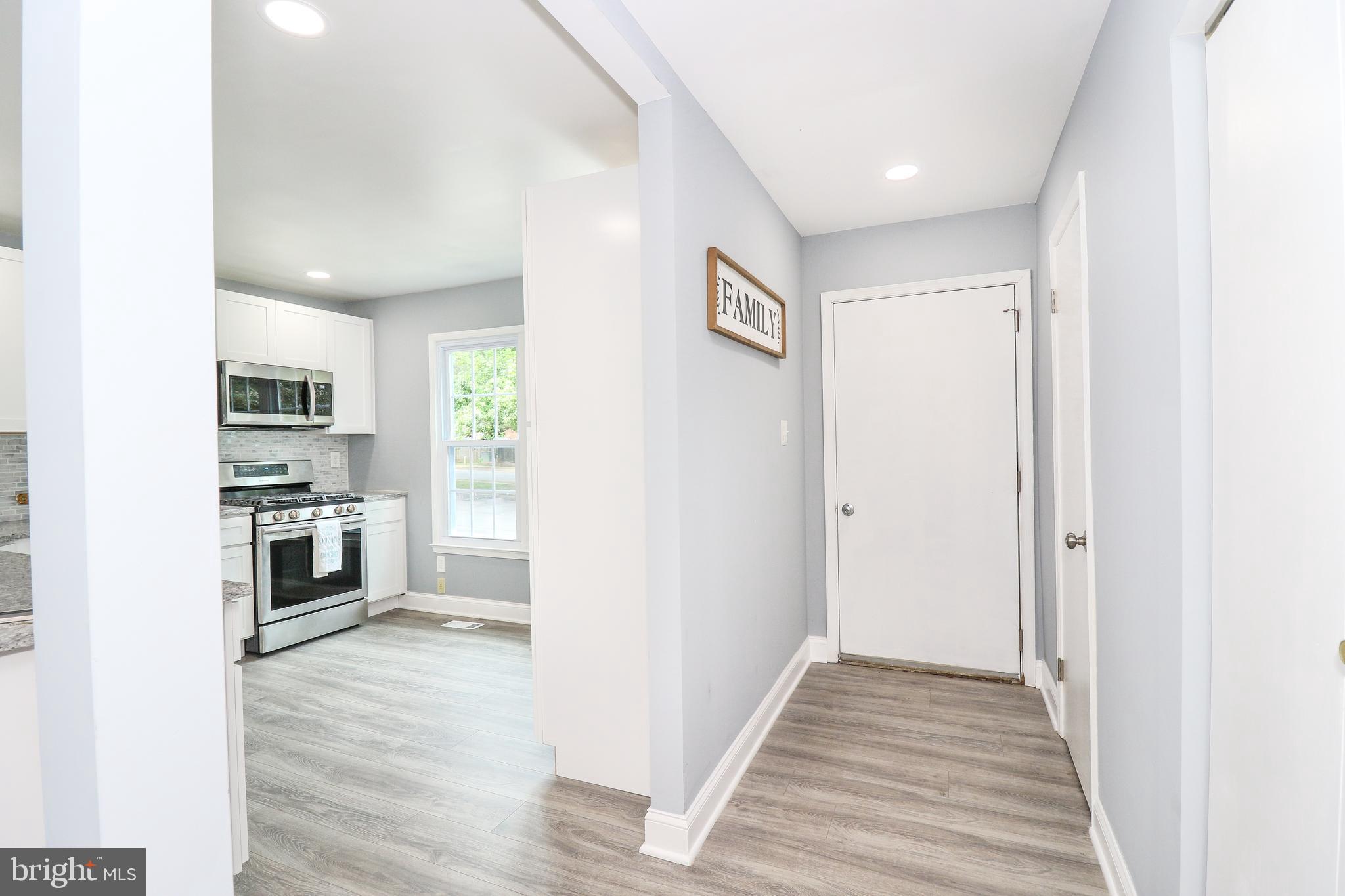 2309 Ravensdon Court Reston, VA 20191 - Photo 6 of 76 Kitchen