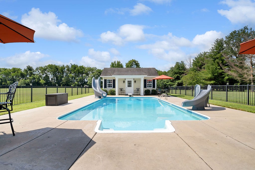 205 Spring Valley Road Hendersonville, TN 37075 - Photo 11 of 51 a view of a house with swimming pool and a yard