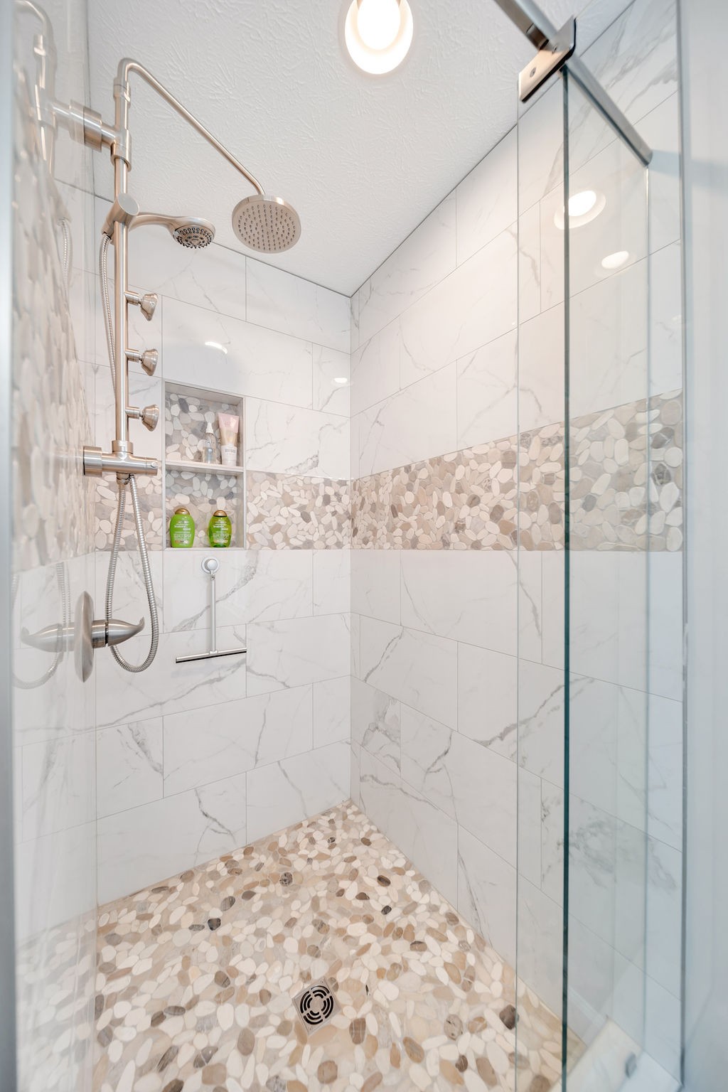 205 Spring Valley Road Hendersonville, TN 37075 - Photo 29 of 51 a bathroom with a shower