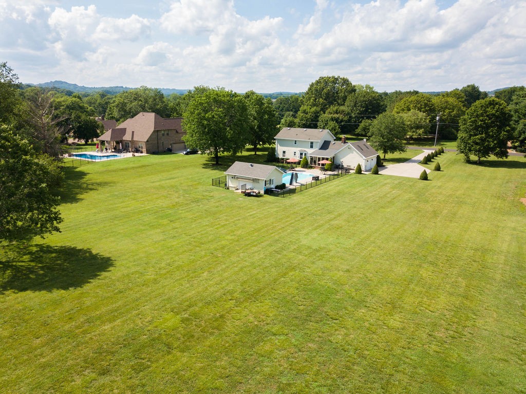 205 Spring Valley Road Hendersonville, TN 37075 - Photo 49 of 51 a view of a lake with houses
